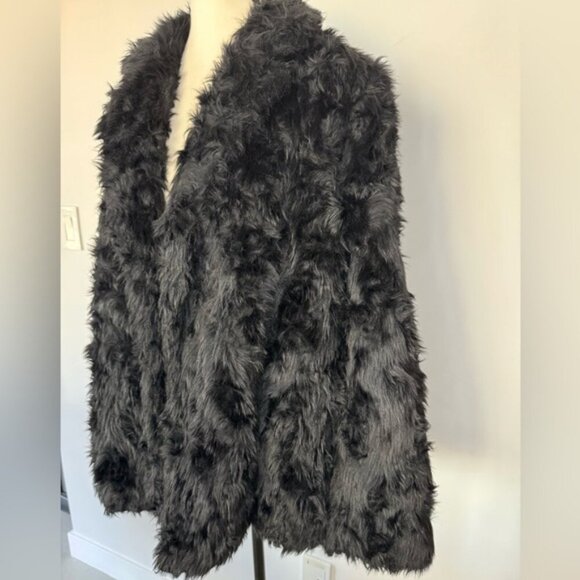 Theory Faux Fur Coat – Size Small - Picture 4 of 16